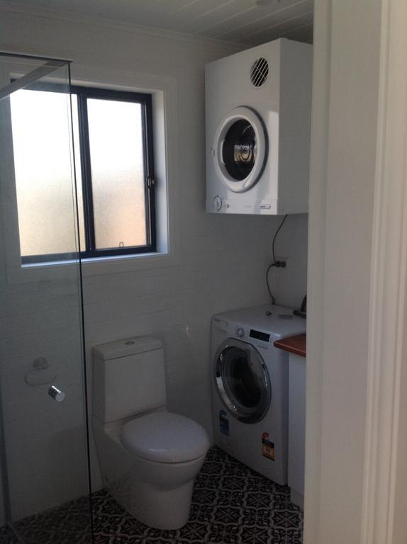 לאורה Hideaway Holiday Apartments מראה חיצוני תמונה